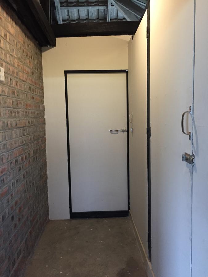 Celia Hostel Мандалей Екстериор снимка